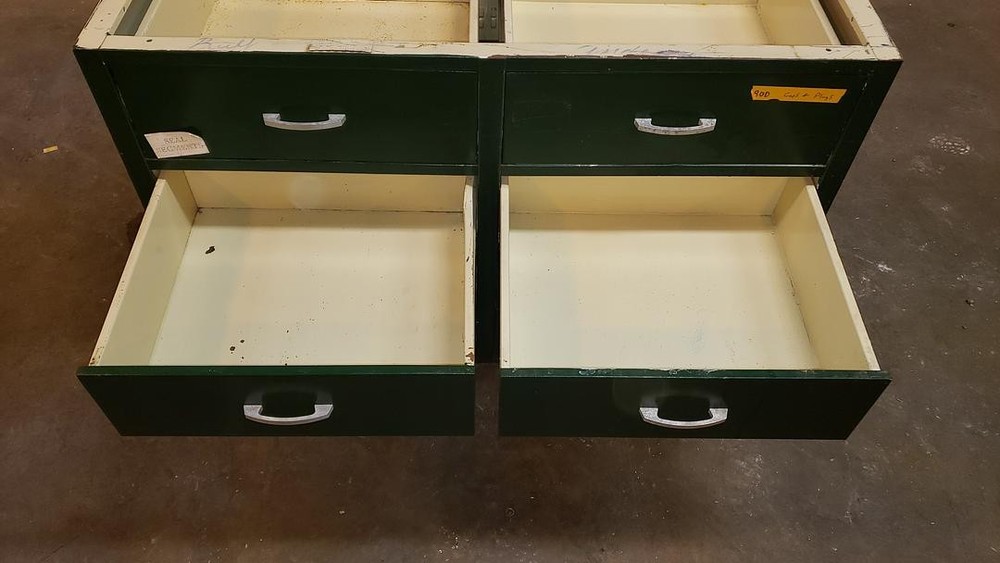 4' Kewaunee Casework 8 Drawers(S6LLST11370)
