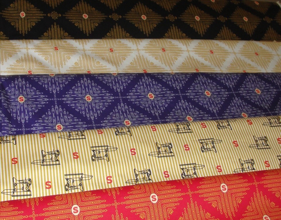 Featherweight Sewing Machine ''Custom Print' White Fabric 100% Cotton 58" W