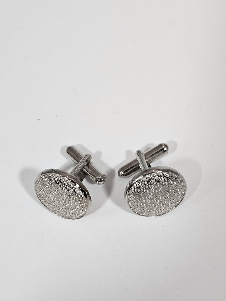 Cufflinks
