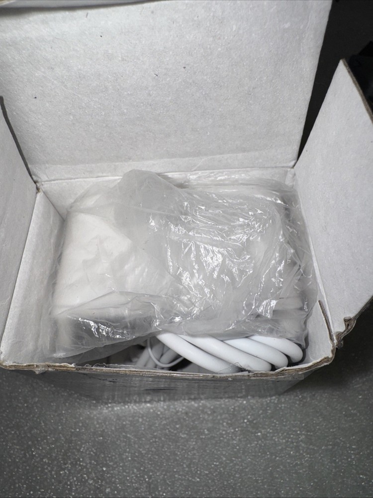 Card Reader Dock Compatible With Second Generation Reader USB-C - New