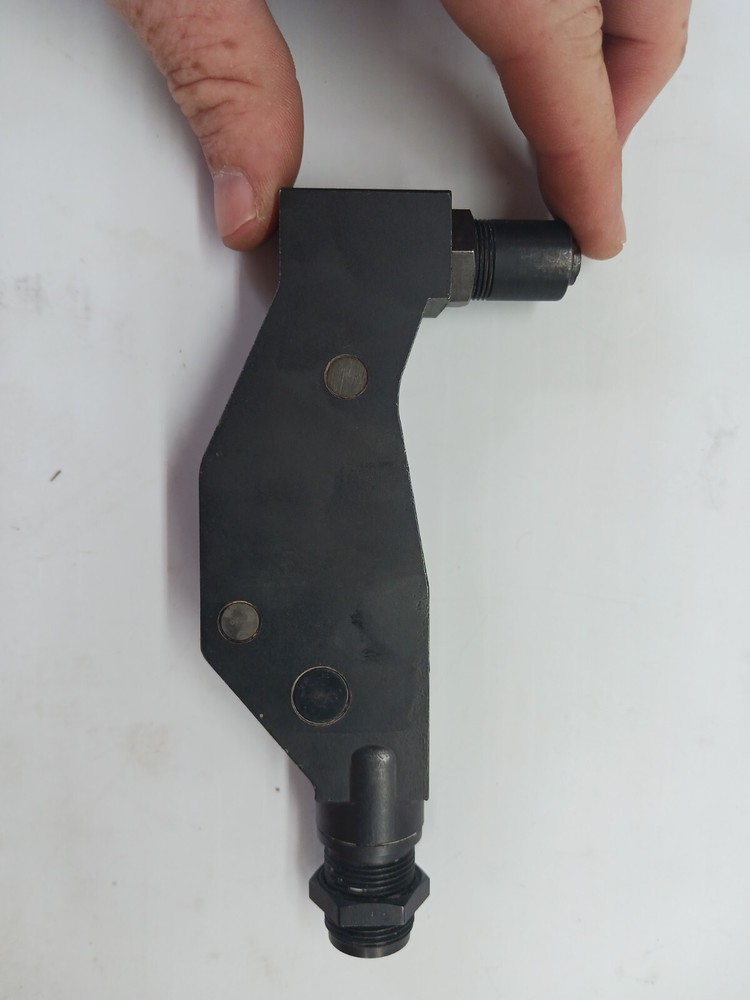 CherryMAX Aerospace 456MAX 753-54 Offset Pulling Head Right Angle A