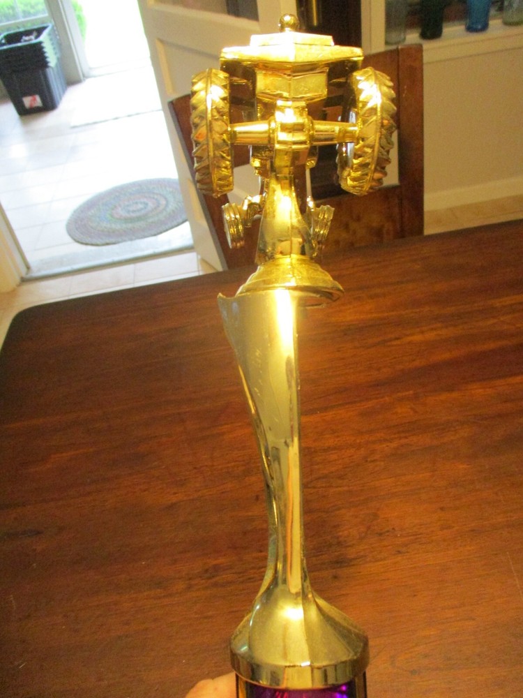 VINTAGE DATED TRACTOR PULLING TROPHY
