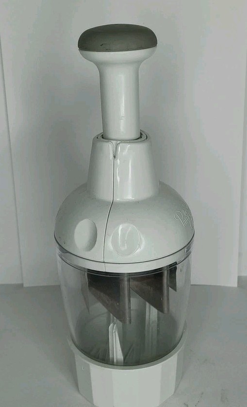 Pampered Chef Push Function Food Chopper - White