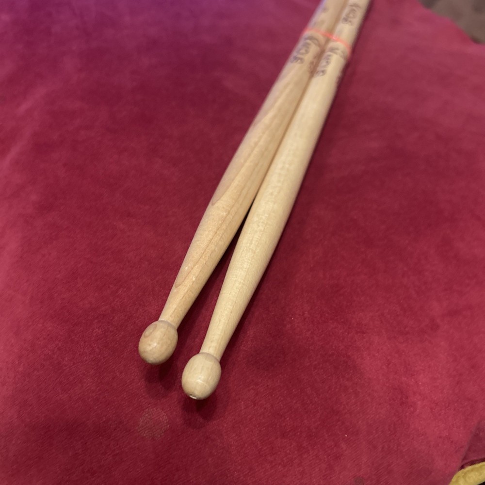 Pair Drum Sticks Shaw X Maple - Mismatch E Same Stick Different Run