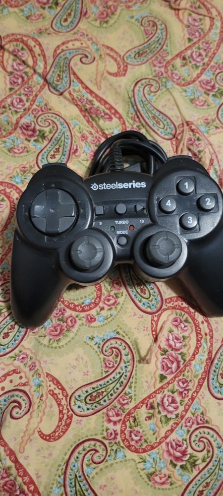 Steel Series Bundle Artic 1, Rival 3, Apex 100, And 3gc Controller