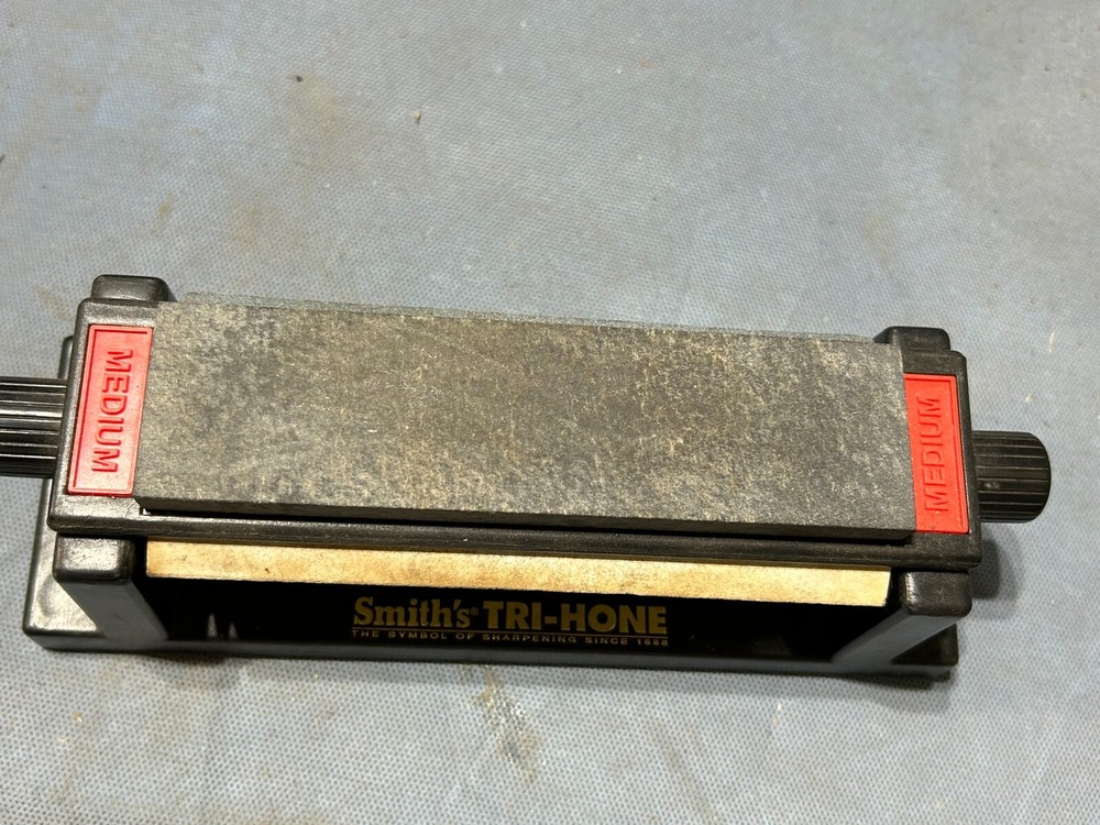 Smith's Tri-Hone 3 Stone Sharpening System Tri-6” Fine Medium Coarse Used