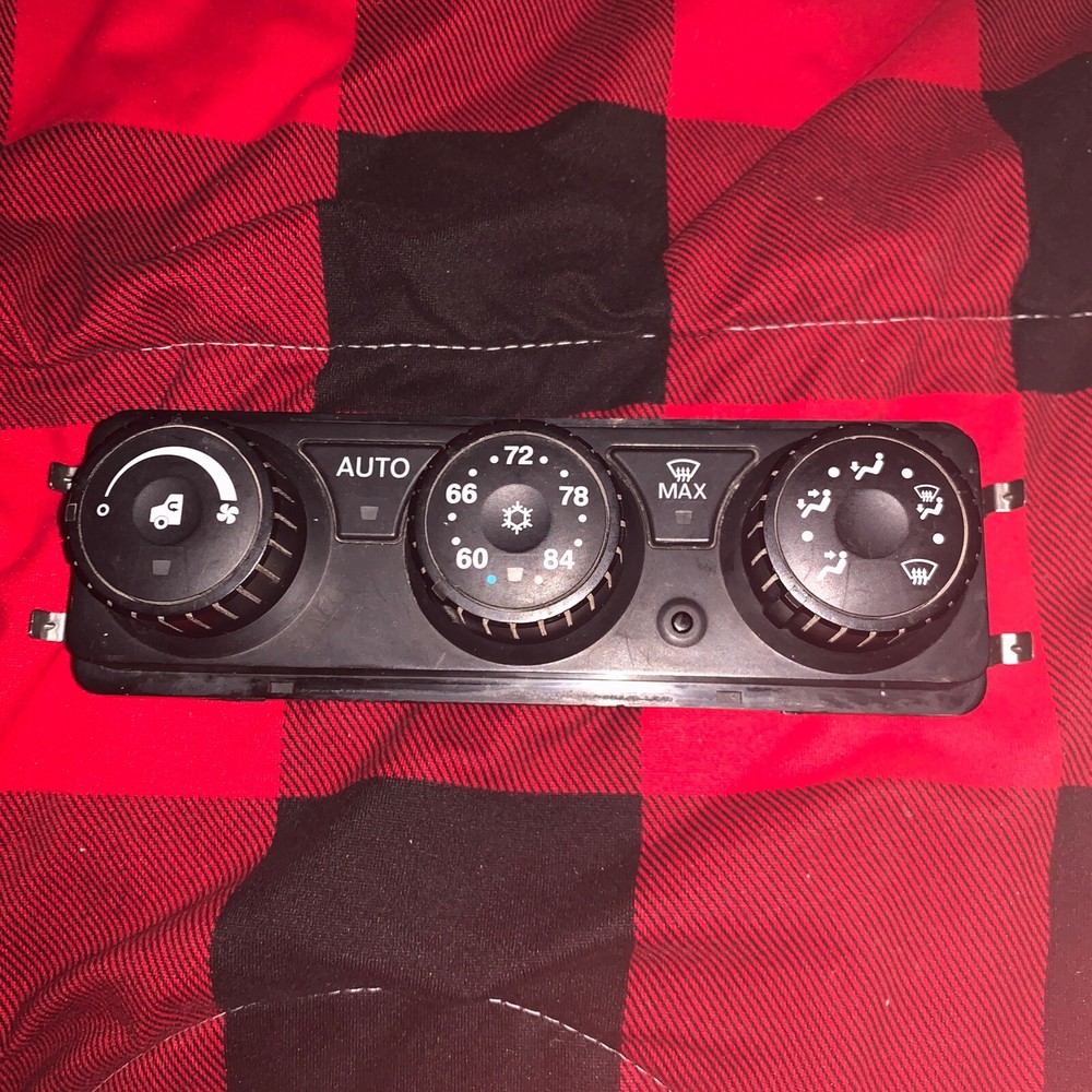 Peterbilt Heater A/C Temperature Controls - HVAC Control Module