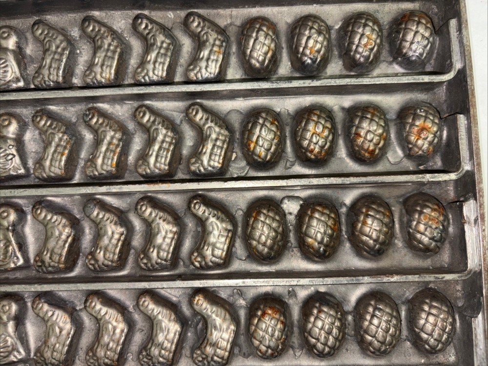 85 Piece Cast Iron Flat Chocolate Mold