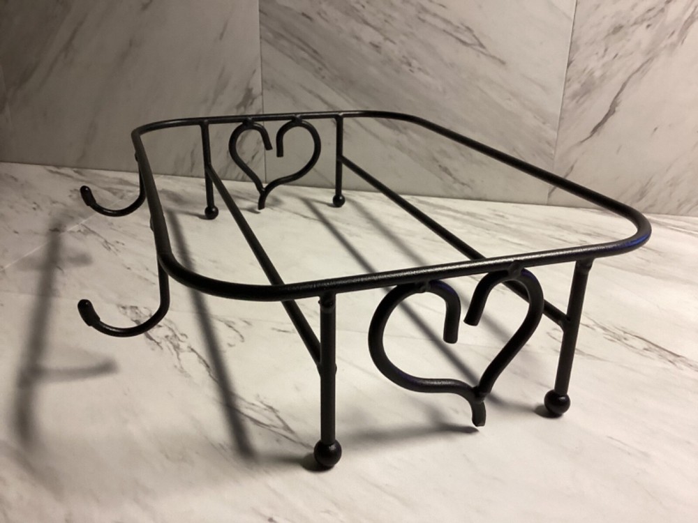 Basket or Casserole Dish Holder