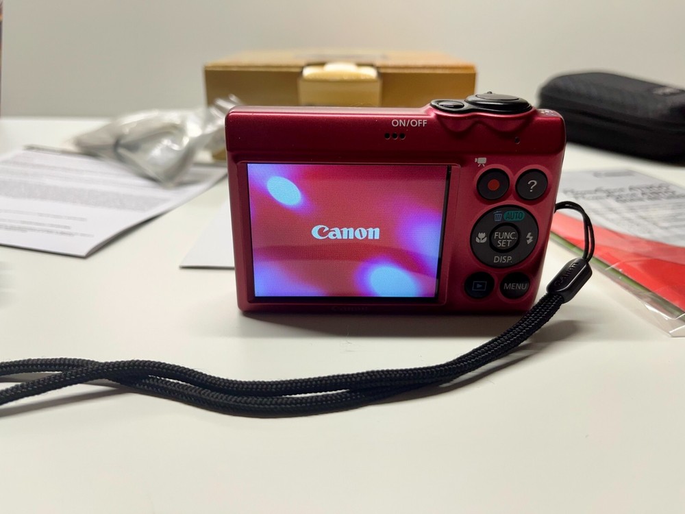 Canon PowerShot A810 Digital Camera - Original Box - Red - with additional case