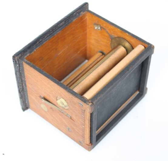 No. 3 Kodak box Camera string set shutter, antique, c. 1895