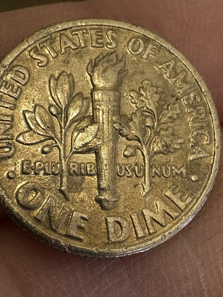 1992 P Roosevelt Dime Error. Struct through grease error.