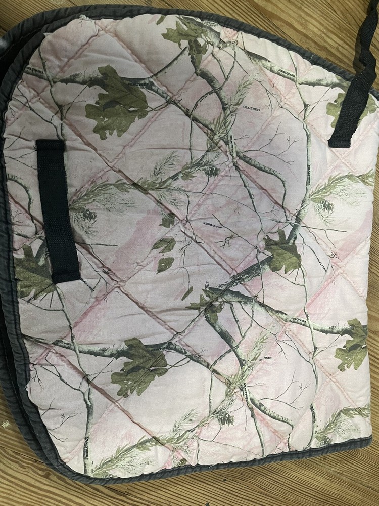 Perri’s Pink Camo Saddle Pad