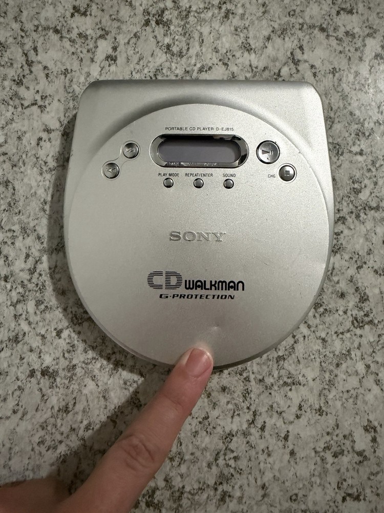 Sony CD Walkman Bundle D-EJ815 Tested Working Damaged READ DESC. DCC-E345 RM-CD6