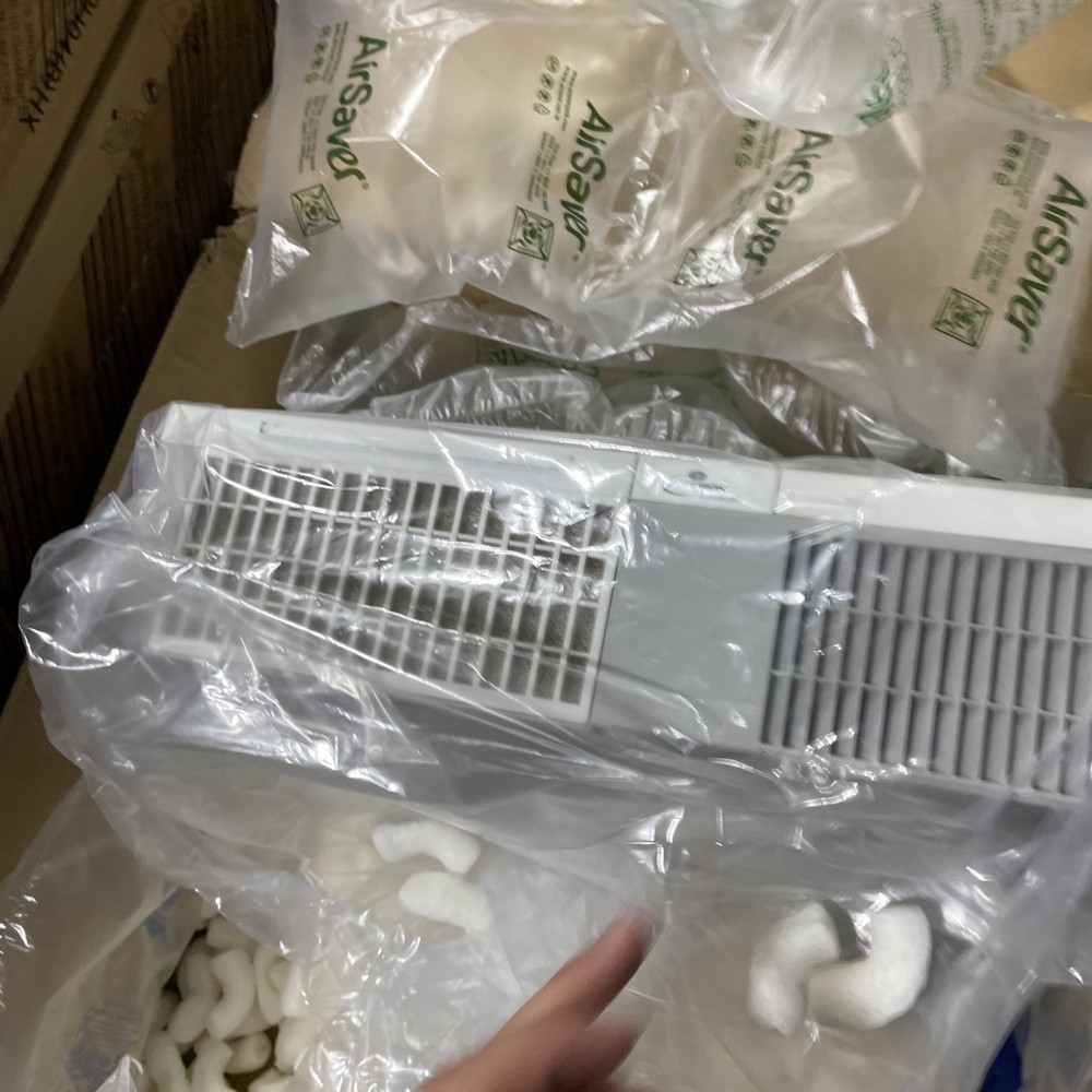 Hitachi CP-A222WN LCD Projector