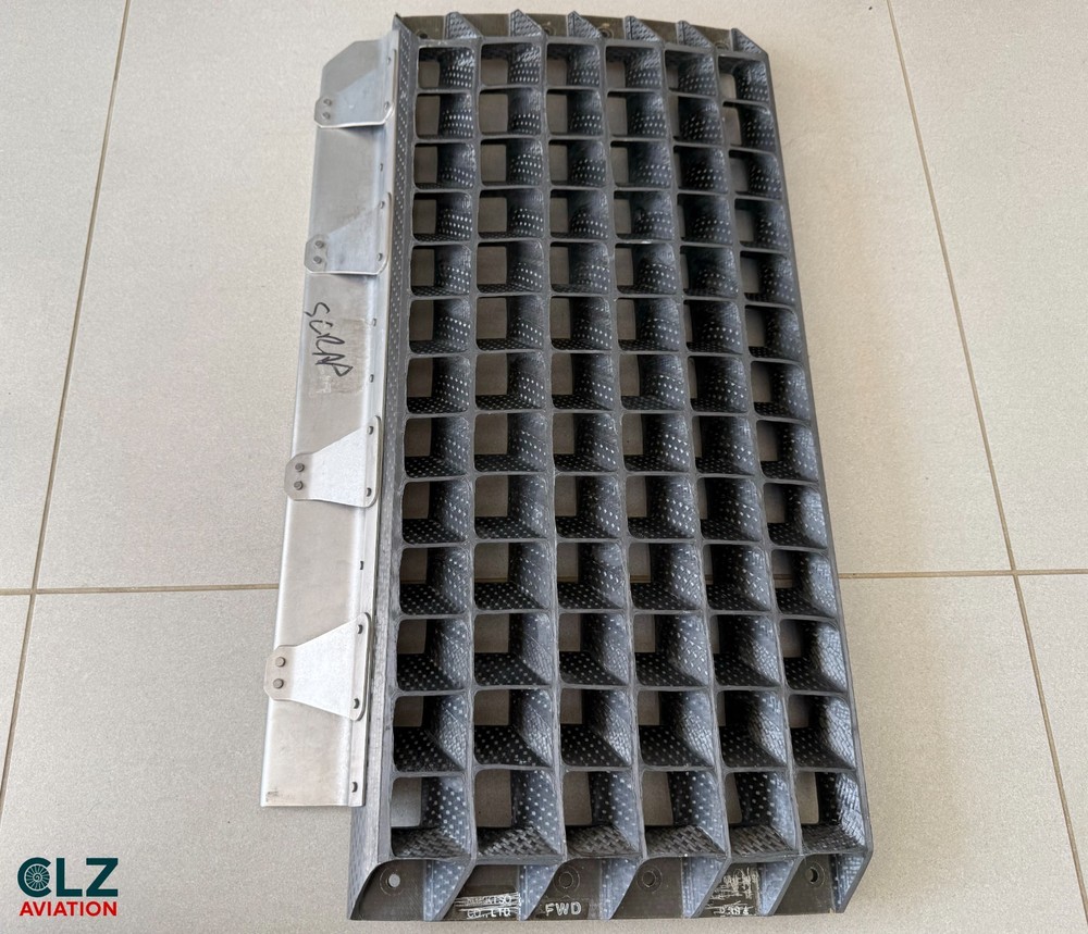 Ryanair Boeing 737 Reverse Thrust Panel Carbon Fiber