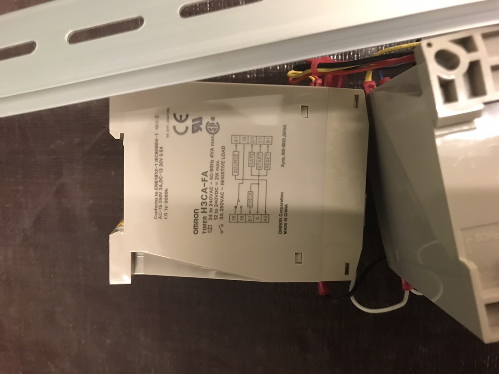 OMRON H3CA -FA Timer