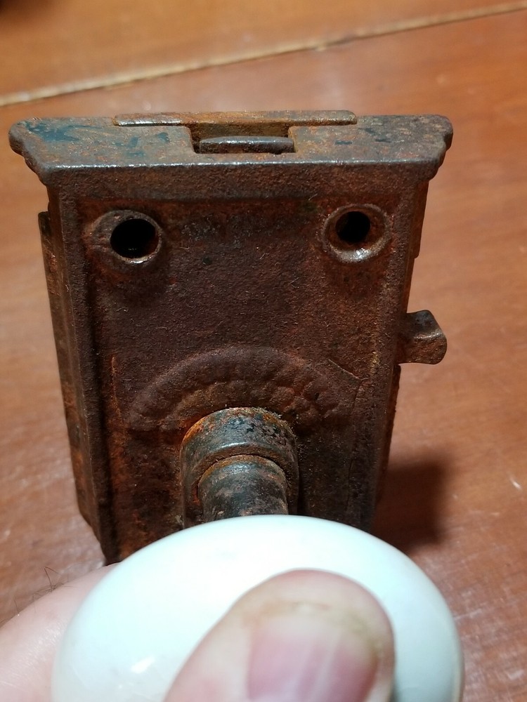 Vintage Cool Door Knob Pull Latch
