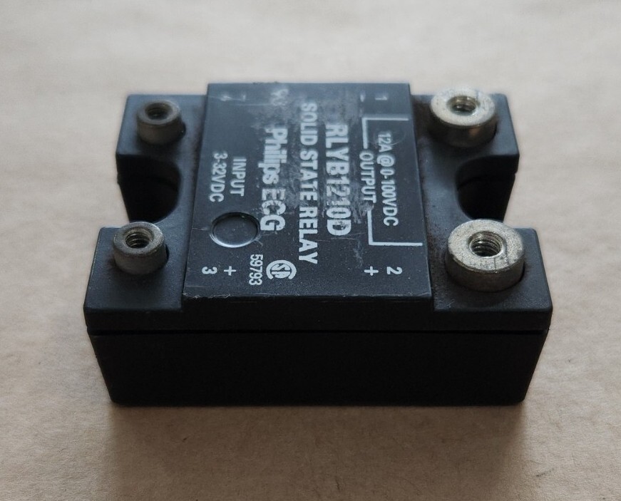 *PREOWNED* ECG RLYB1210D Solid State Relay 12A Input: 3-32Vdc 12A + Warranty!