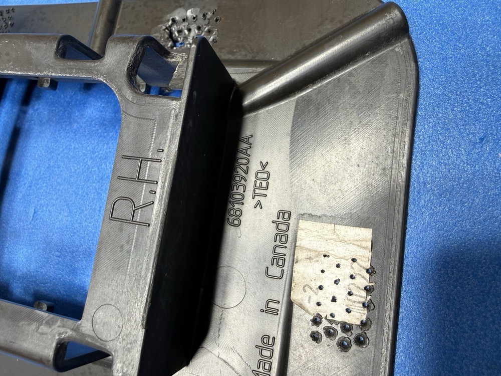 2015-2017 Chrylser 200 Blind Spot Module Sensor & RIGHT Bracket 68243133AA OEM