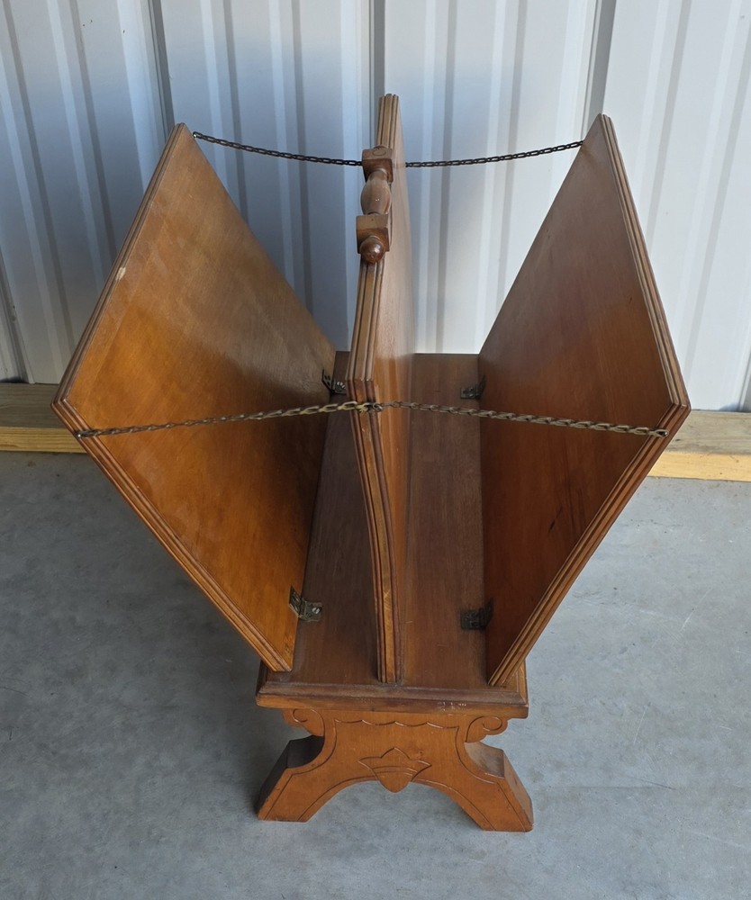 VINTAGE ANTIQUE FOLDING MAGAZINE RACK