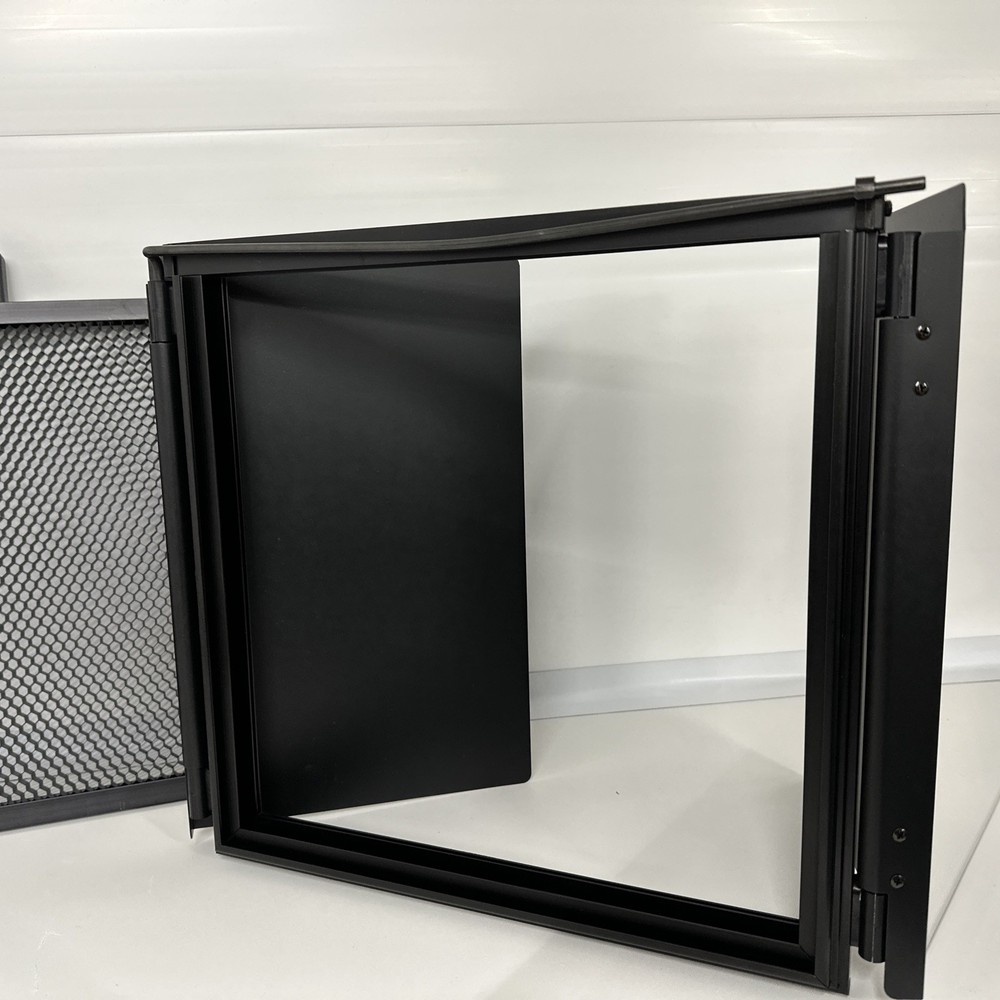 Multiblitz Risak 2 Way Barndoor Hiolder #2