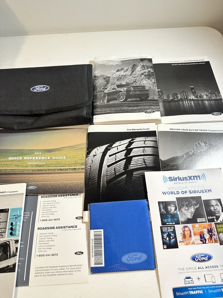 2016  Ford Expedition Owner's Manual Set