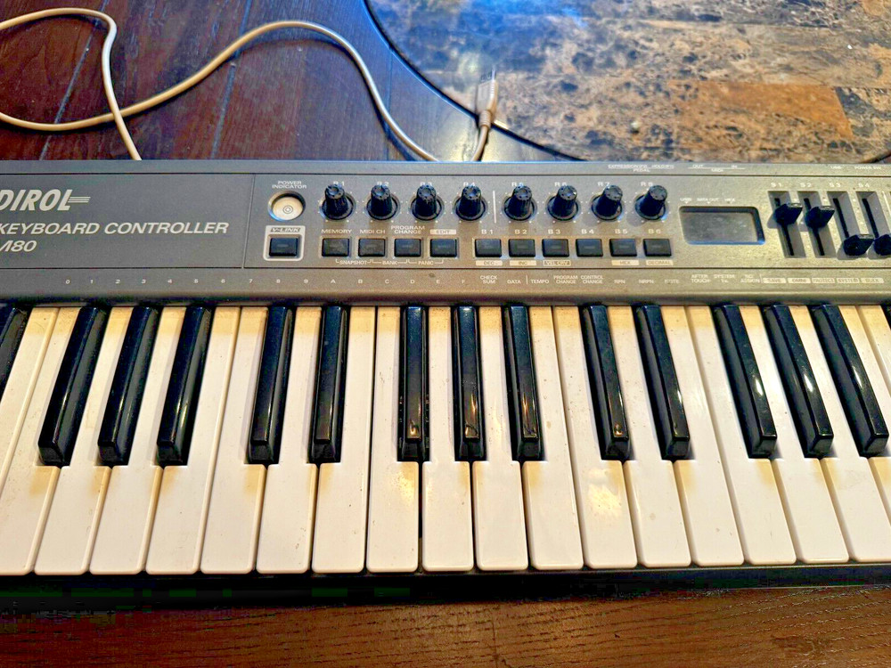 Edirol midi keyboard controller pcr-m80