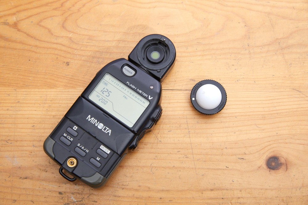 Minolta Auto Meter V F with Spherical Diffuser (Ambient/Flash) with Dome & Strap