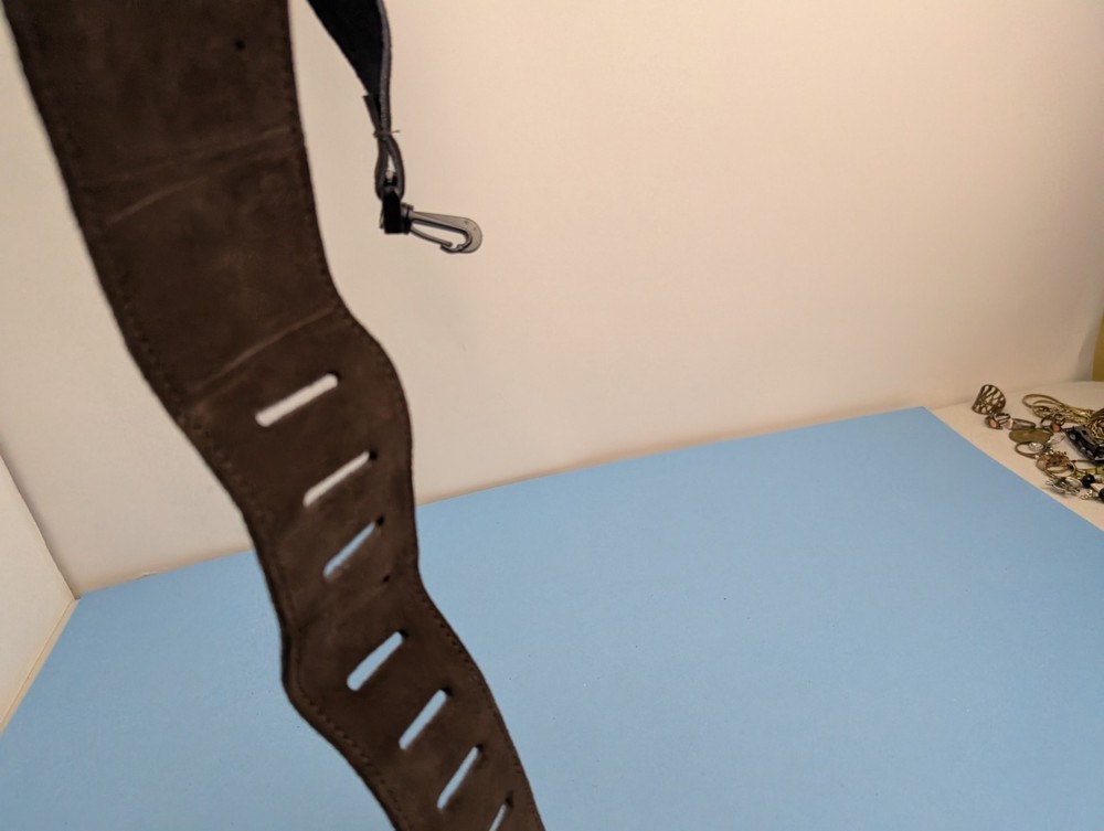 Perri's Leathers Brown Guitar Strap Canada