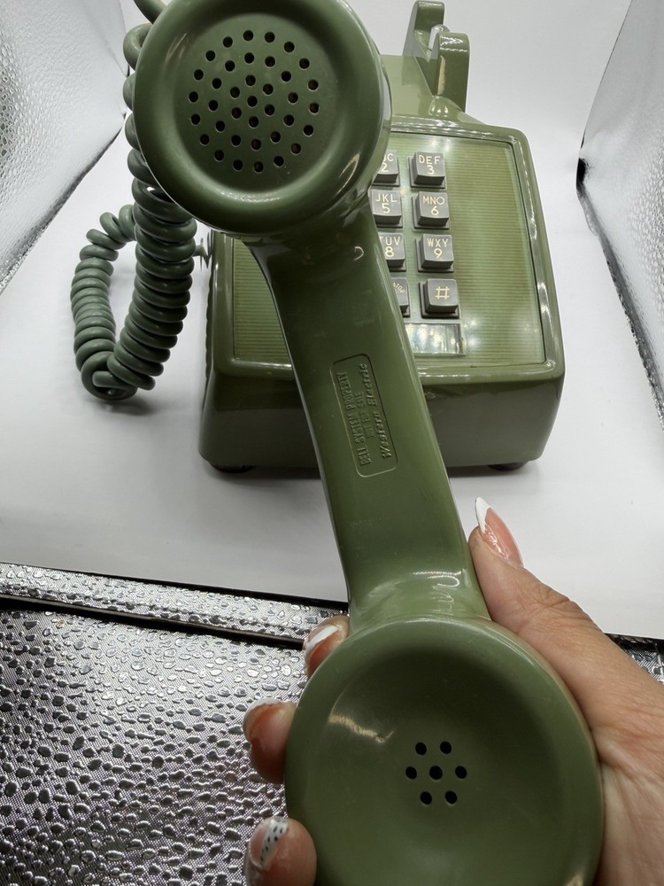 Bell System Phone Push Button Green 🟢