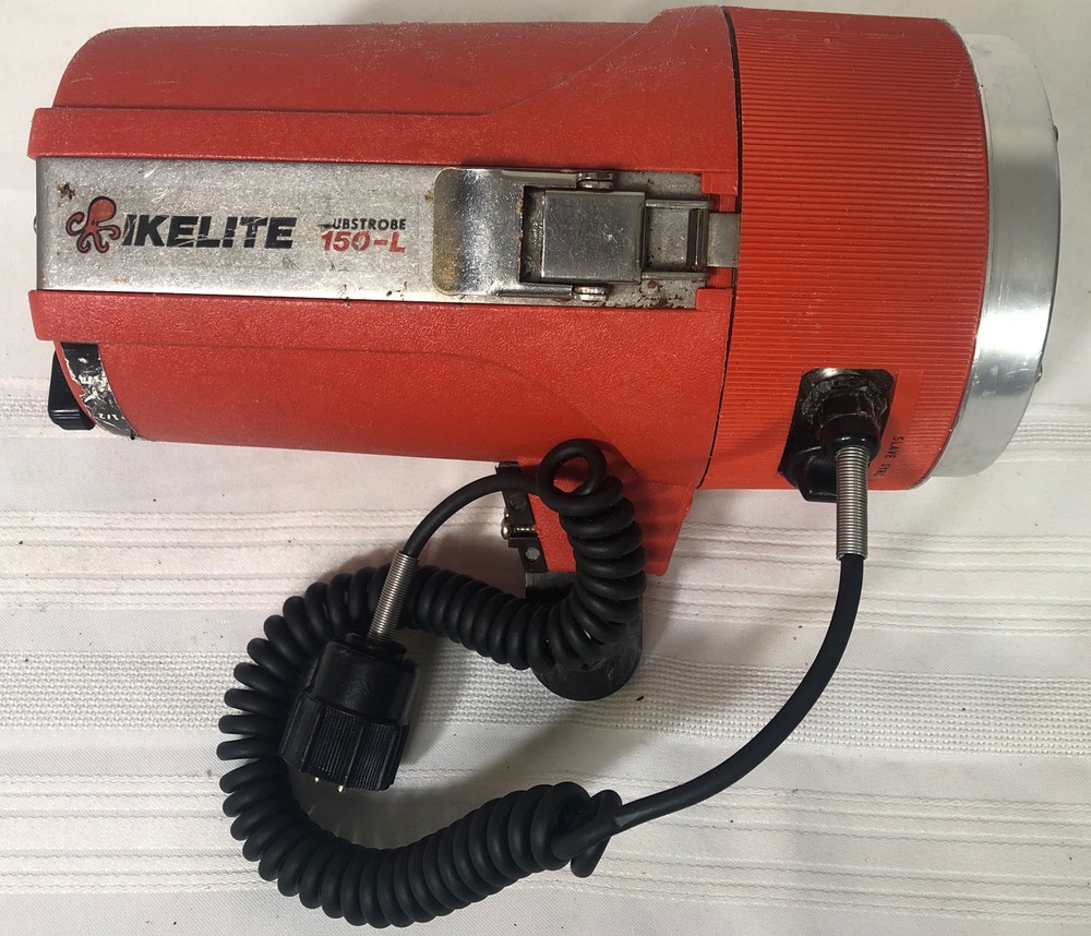 Sub Strobe150-L Underwater lkeLite Light