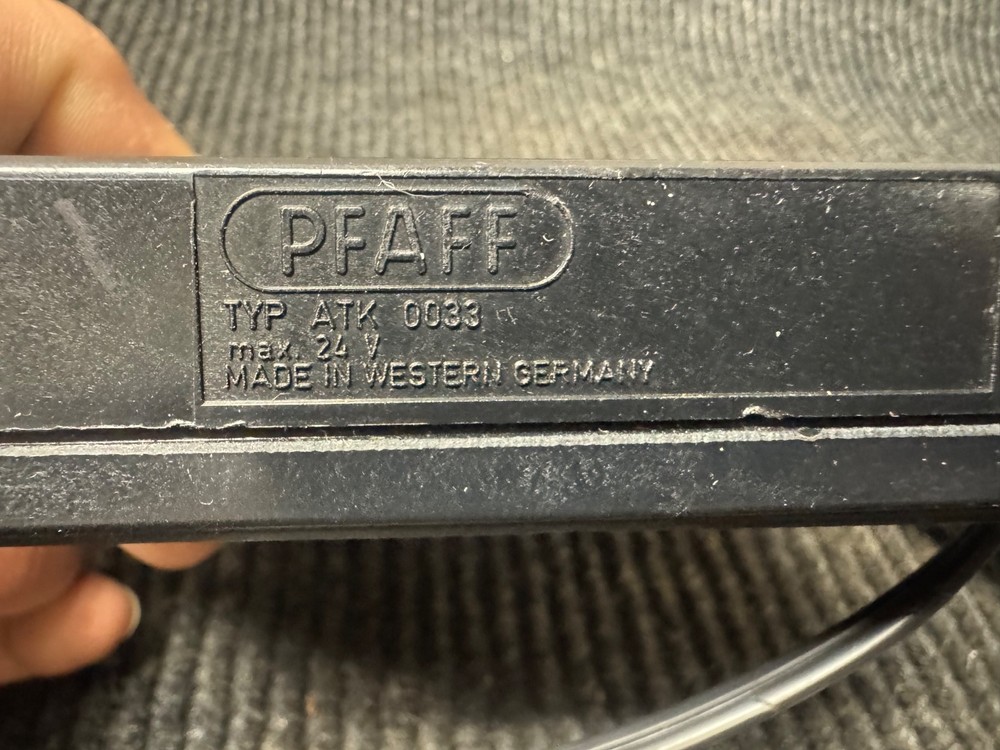 Pfaff Creative 1469 Sewing Machine Just Serviced Great Condition!