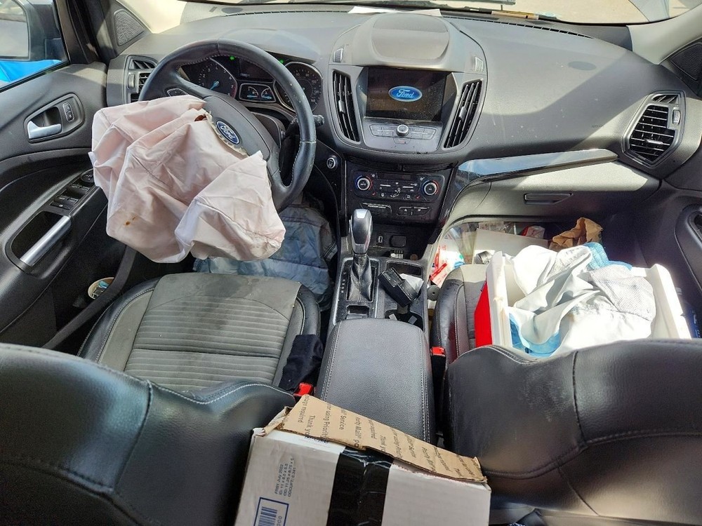 LEFT FRONT SPINDLE KNUCKLE OEM 13-19 FORD ESCAPE