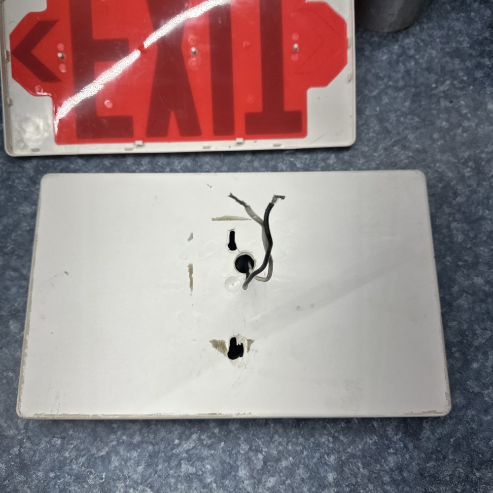 Emergency Exit Sign 110v LED Battery Backup