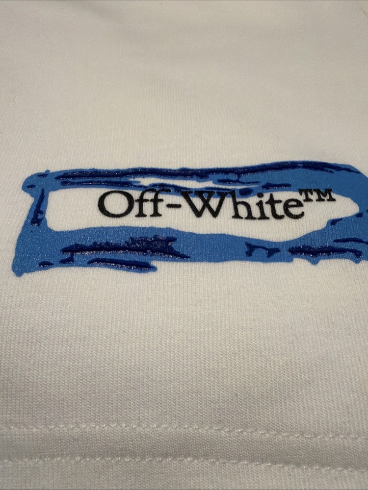 Off White Shorts Set Size Large Full Set. NWT