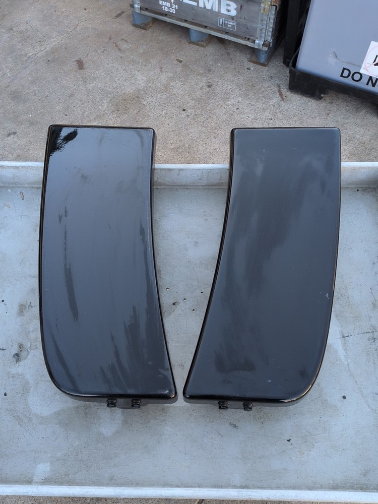 Peterbilt 389 Black Cowl Pair