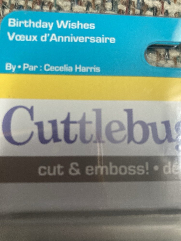 4 Sets Of Cuttlebug Embossing Folders New