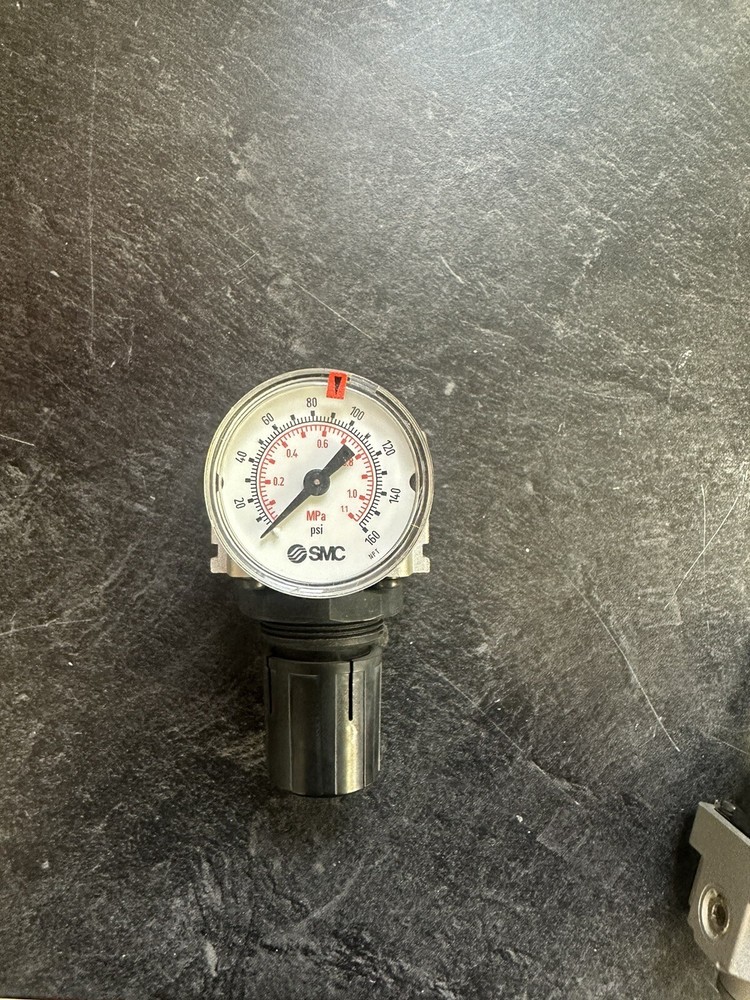 SMC NAR2500-N03 Pneumatic Regulator