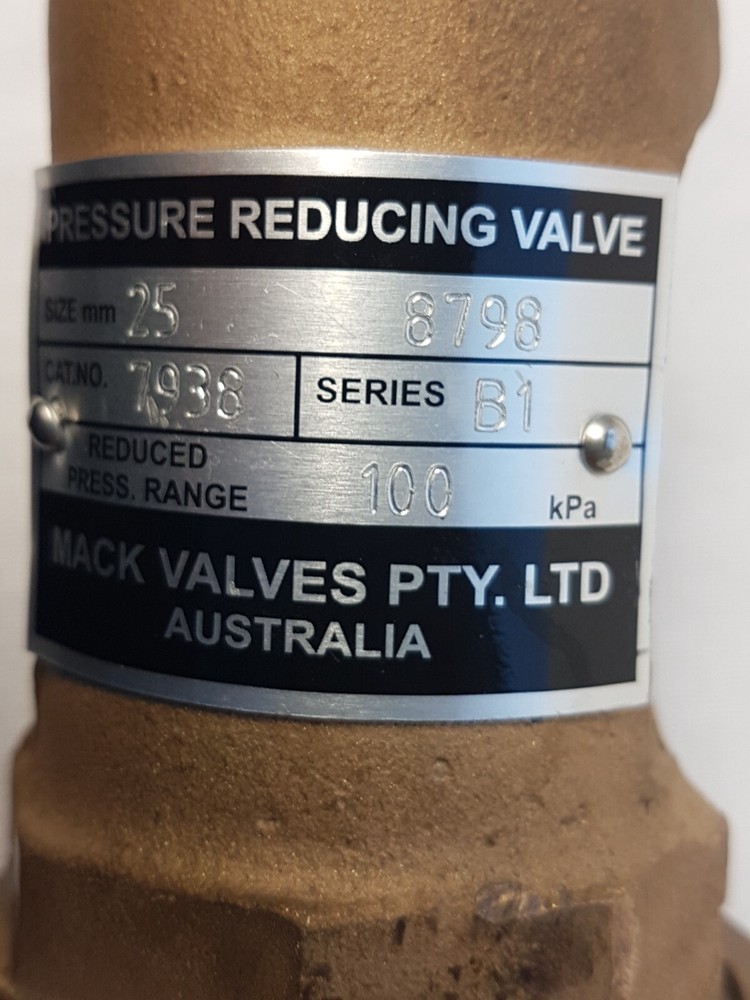 Mack 7938 Brass Valve Series B1 - 100 kPa - 25mm - 1-1/4 inch port - Unused