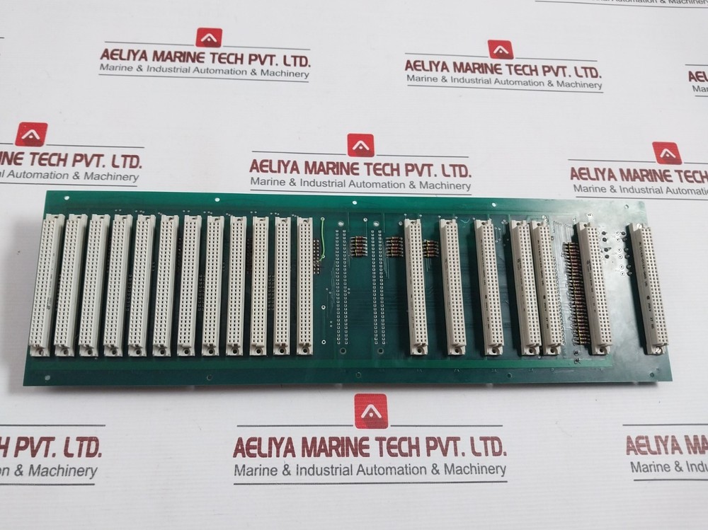 AMPHENOL C143 012A 96S 4 Backplane PCB Board