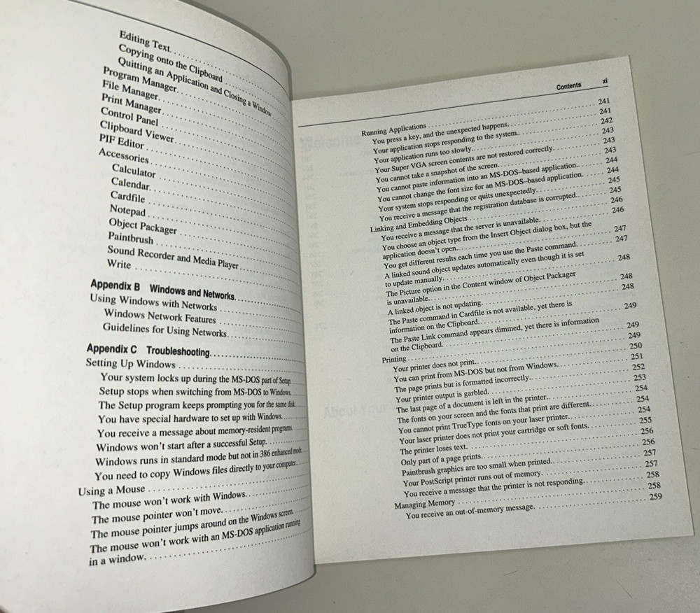 Microsoft Windows 3.11 User's Guide Book ONLY (Vintage, 1993)