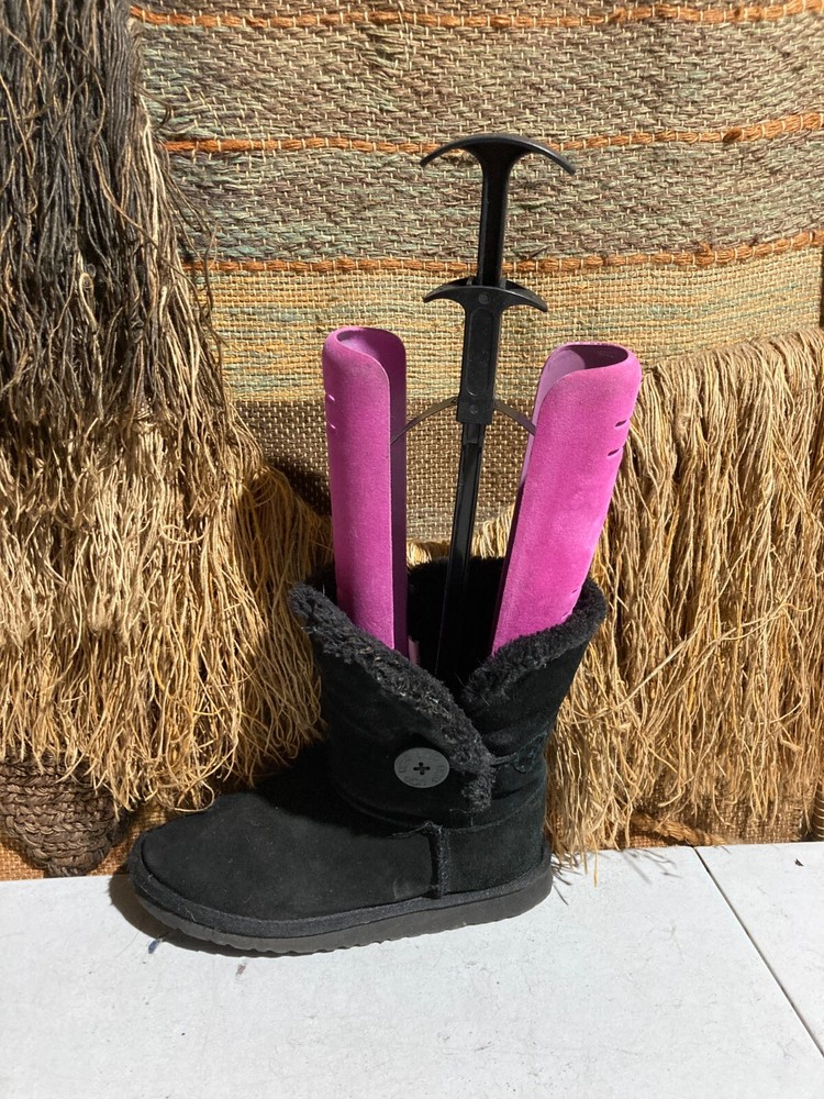 UGG Bailey Button Suede  Fur Winter Boot Womens Size 7 Black