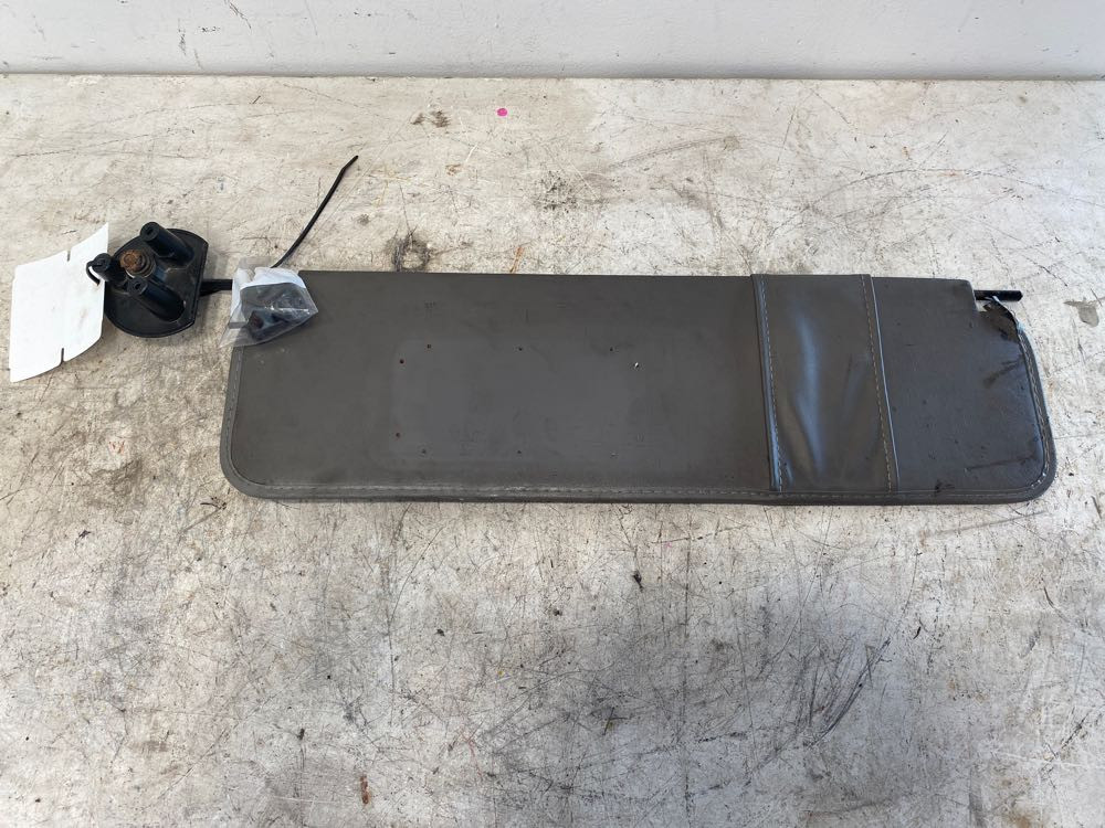 2006 Kenworth T2000 Visor (654-10546)