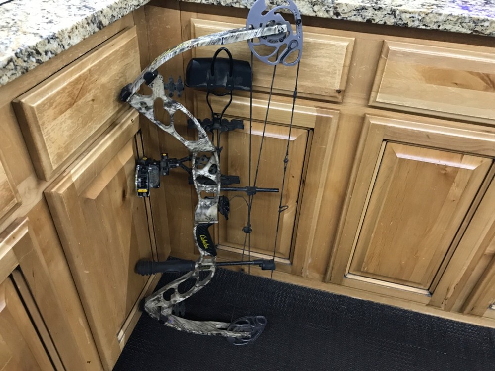 Cabelas By Bowtech Fortitude L Kryptec Camo Compound Bow