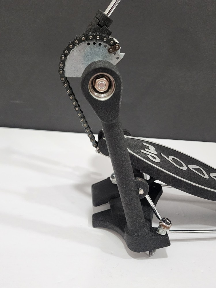 DW 6000 Accelerator Single Bass Drum Pedal