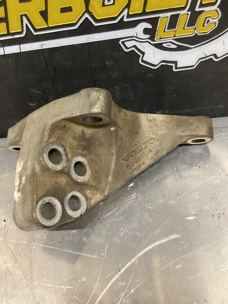 Engine MOTOR MOUNT BRACKET 16296154, Volvo