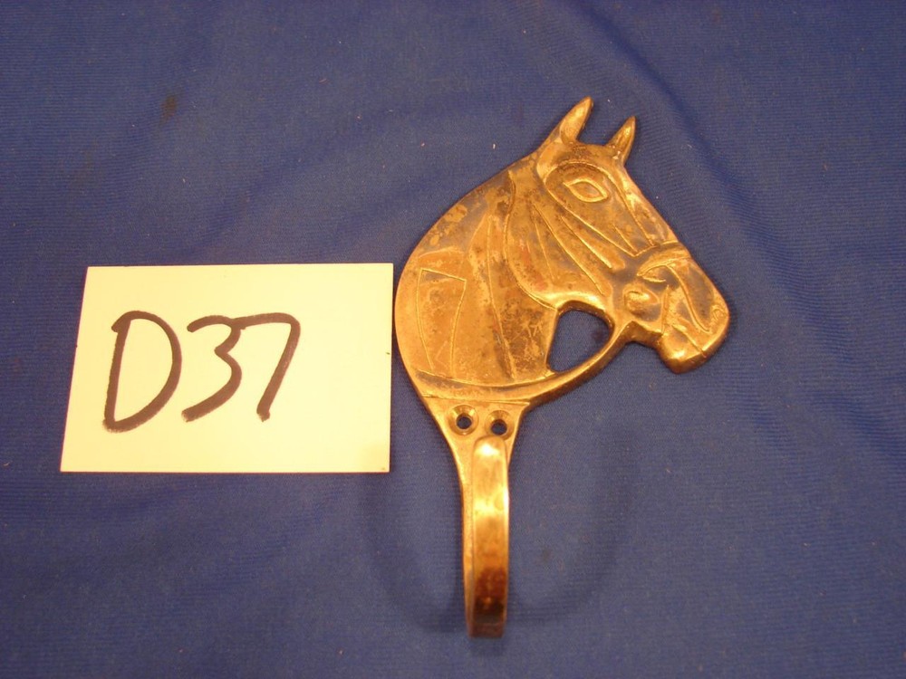 D37 VINTAGE SOLID BRASS HORSE BUST WALL DOOR HOOK