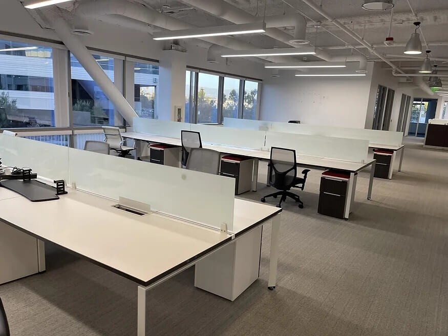 Knoll Benching 72x30 Used Cubicles
