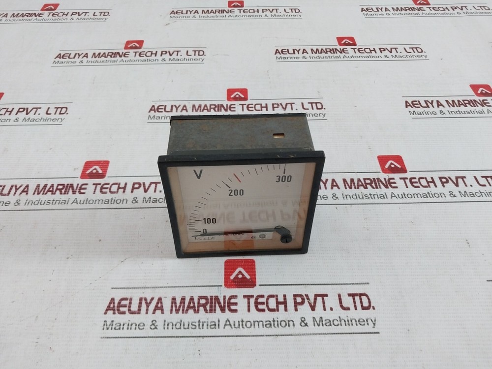 SACI 0-300V Voltmeter